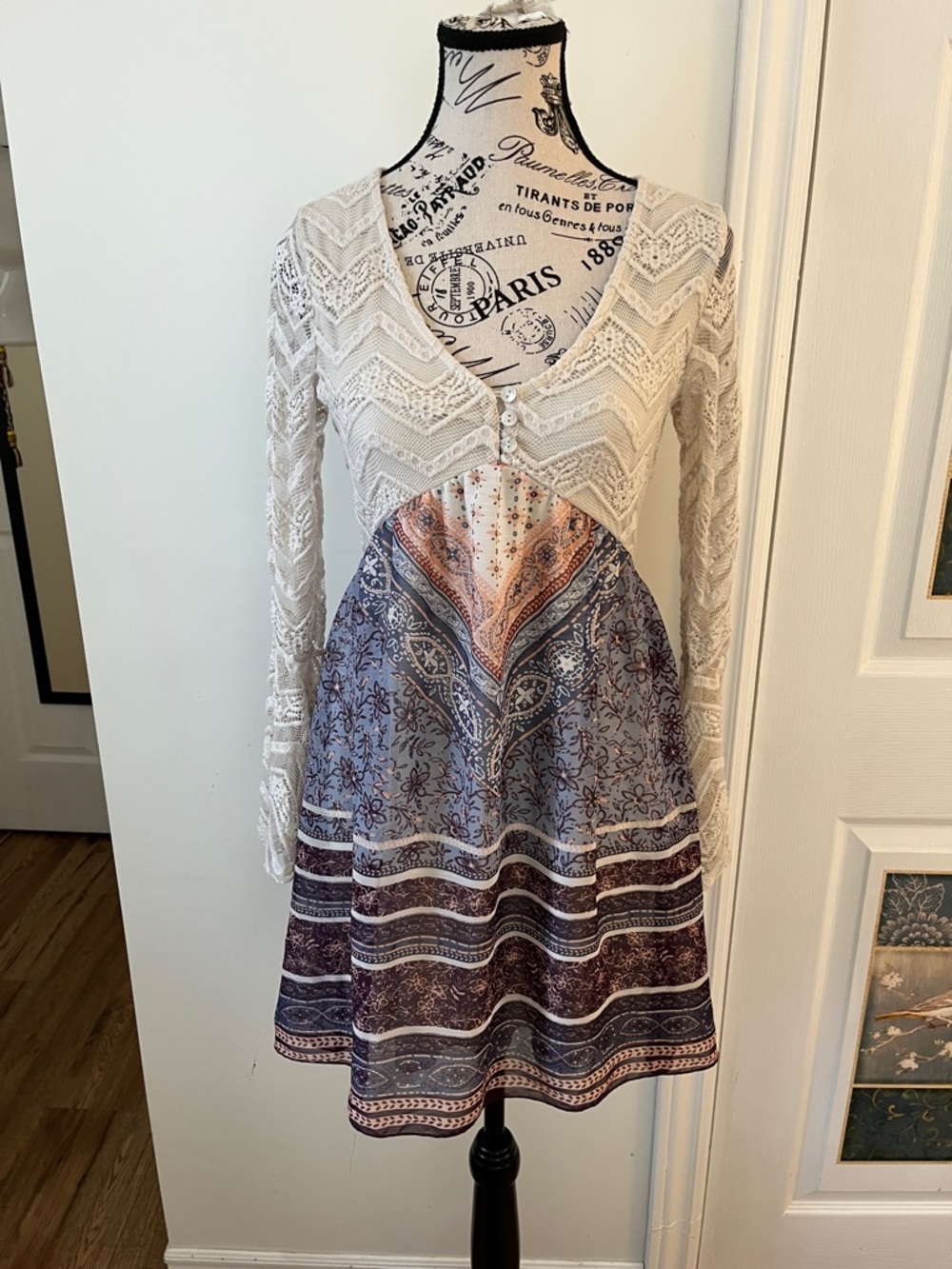 VENUS Cream Lace Top Paisley Fit-and-Flare Dress with Blue Accents